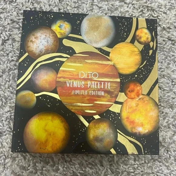 DITO Venus Eyeshadow Palette - Picture 2 of 5